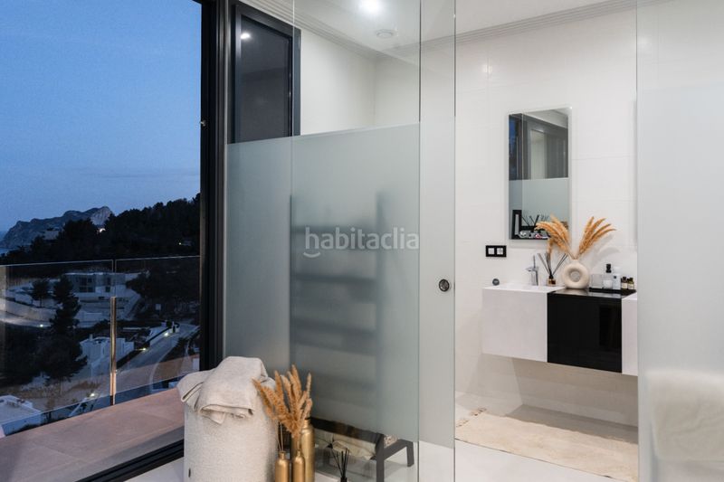 Foto d7e6353f-b440-4391-b71c-3c65a875780a. Chalet avec chauffage parking piscine dans La Fustera Benissa