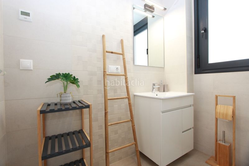 Foto b0d4a73c-a581-43ac-94e2-b8696fe7efd6. Piccolo appartamento con parcheggio piscina in Playa Arenal - Bol Calp