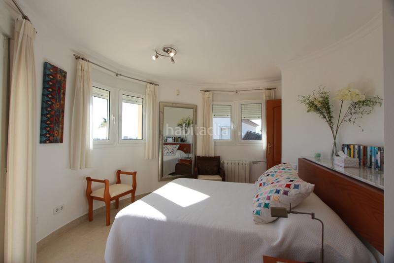 Foto 4ee23f7e-bb3a-4e28-ad9c-74dae7736dfd. Chalet con riscaldamento parcheggio piscina in Cometa Calp