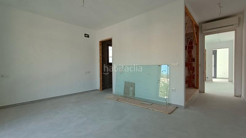 Foto 124b746b-69ea-4c43-8d13-6fbbb19acef5. Chalet mit parking pool in Benicolada - Las Adelfas Calp