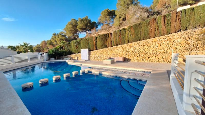 Foto 8c32022b-f2c4-401e-b430-3c49341670d9. Casa en Cometa Calp