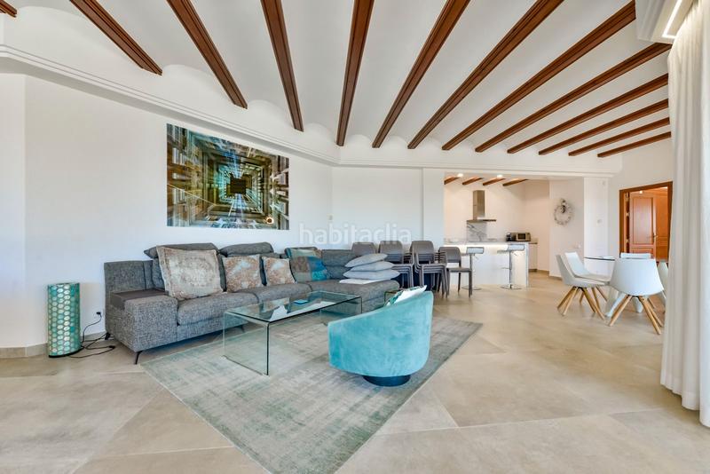 Foto 119938f8-2d3c-4578-aee6-0614380007b9. Chalet mit heizung parking pool in Altea la vella Altea