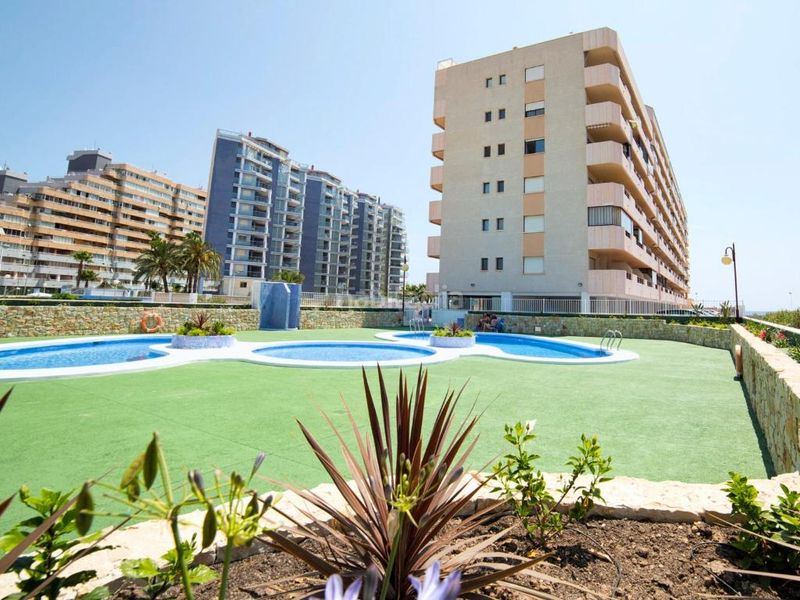 Foto 0acc1639-2c44-40cb-9f04-e0aecd1ea44d. Àtic amb aparcament piscina a Pueblo Calp