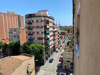 Pis  Carrer sagrada familia. Piso luminoso y bien ubicado en venta en badalona  zona sagrada