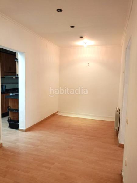 Foto 1657c991-5cb3-47fd-b419-5e468b8c18cc. Ground floor with heating in Guinardó Barcelona