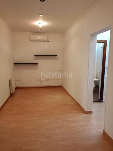 Foto 165d1eaf-1aeb-4bf9-b140-b0a97f03c121. Rez-de-chaussée avec chauffage dans Guinardó Barcelona