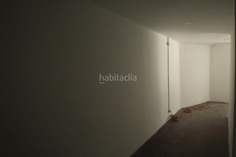 Foto f292a280-e247-4955-8a25-489d639673ac. Local comercial a Sagrada Família Barcelona