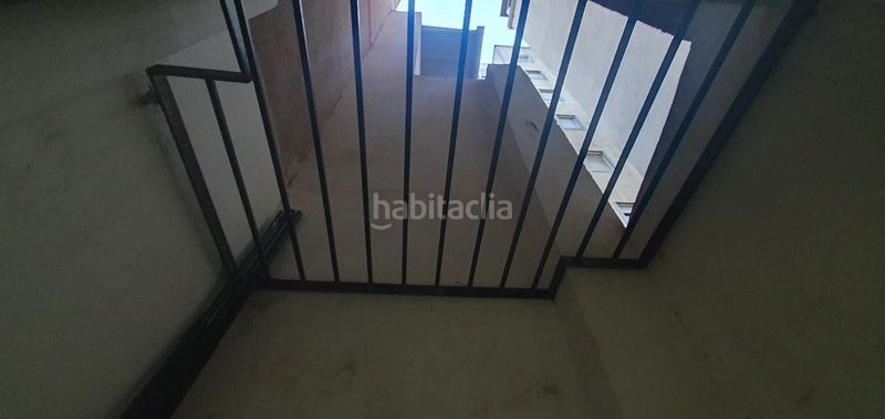 Foto 11ef5fa5-e9e7-43da-8de6-58113c6b7b14. Local comercial a El Camp de l´Arpa del Clot Barcelona