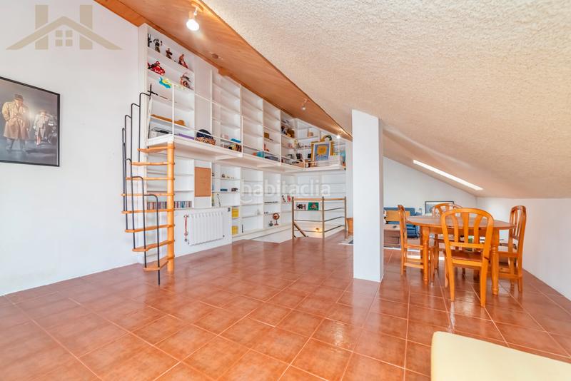 Foto e35b6ef3-0e93-428c-8b95-df8ac48addf5. Casa bifamiliare con camino riscaldamento parcheggio piscina in Colmenar Viejo