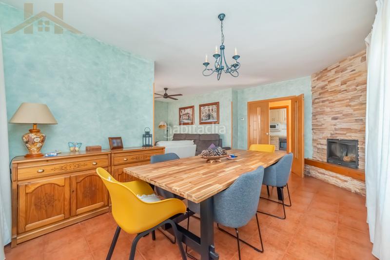 Foto fbe6e00d-a94a-445d-9629-2e37b2d01ab8. Casa bifamiliare con camino riscaldamento parcheggio piscina in Colmenar Viejo