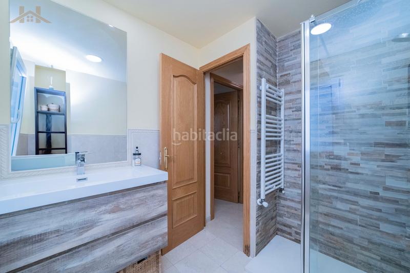 Foto 12fb05ad-50c1-4dc9-b8a1-1f3d9a63d9a3. Piso  en venta en plaza del maestro almeida, en Colmenar Viejo