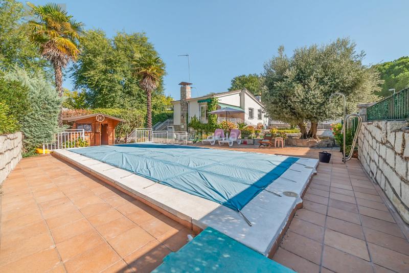 Foto 5f00134d-9c46-438a-bf4c-0cd1214946be. Towny house with heating parking pool in Fuente Santa Colmenar Viejo