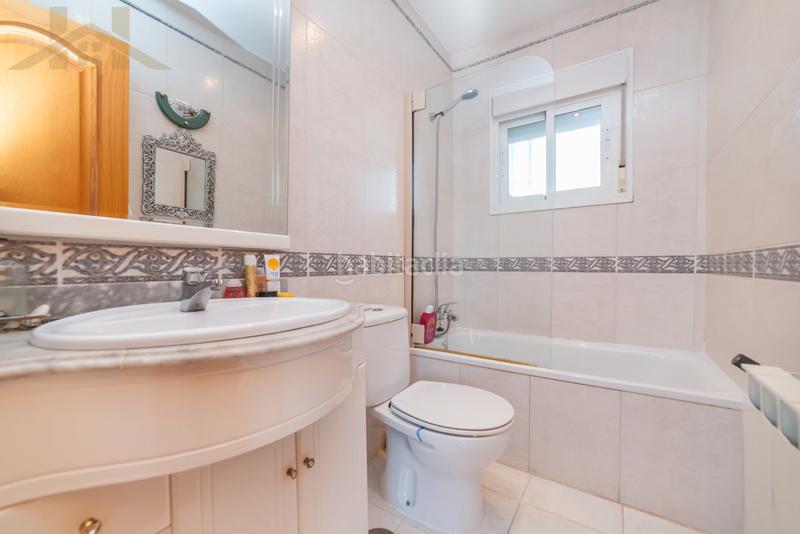 Foto c7822420-8370-4c39-a26d-2e78d07f867a. Towny house with heating parking pool in Fuente Santa Colmenar Viejo