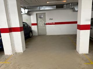 Aparcament cotxe a Mestre coll 18. Parking y trastero anejo