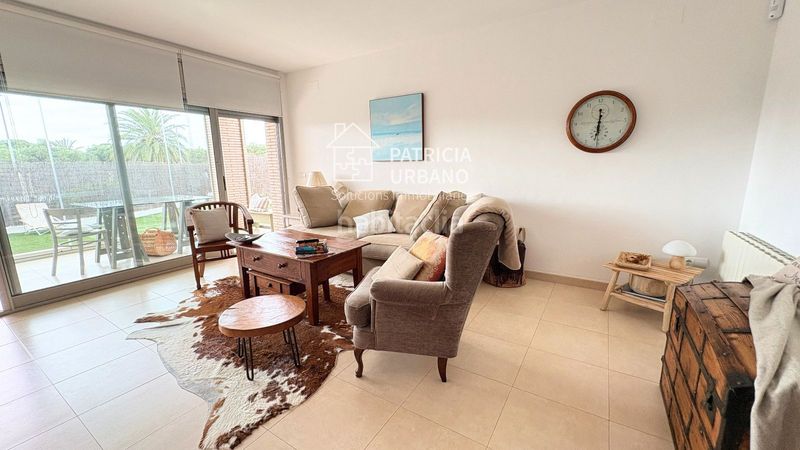 Foto 3253de23-328e-4685-8968-9300d9eb8f4b. Casa adossada amb calefacció aparcament piscina a Cambrils