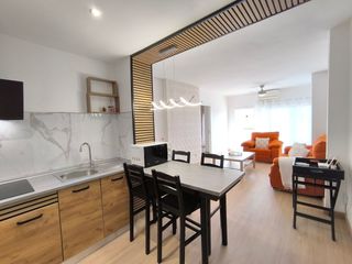 Apartament a Nord. Amplio apartamento reformado en el mas mates. 3 dormitorios, coc