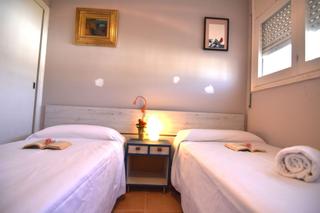 Apartament a Santa Margarida. Oportunidad un piso a renovar en santa margarita, roses, con un