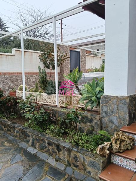 Foto 04acfdd4-4d4c-4781-b8b7-0075188b708c. Casa con riscaldamento parcheggio piscina in Este Mérida