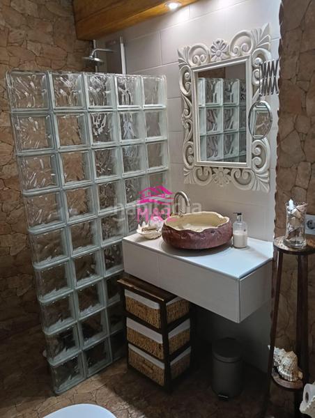 Foto 87c5bc13-2959-4c1f-a04b-82cbf7d8fa1e. Casa con riscaldamento parcheggio piscina in Este Mérida