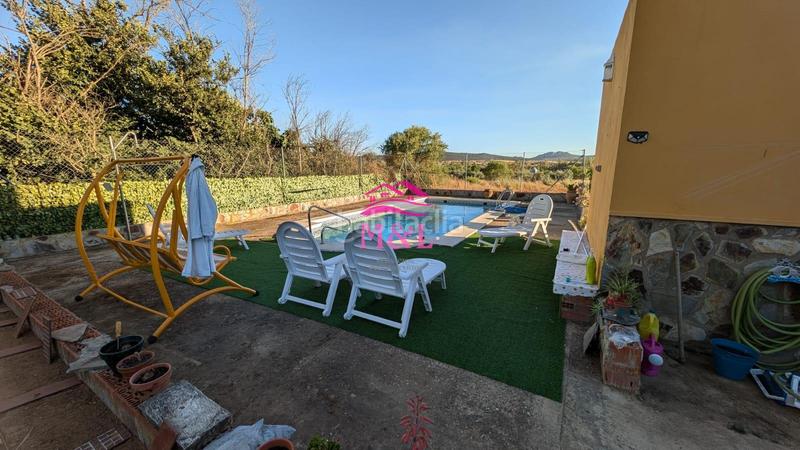 Foto 477538c5-1231-488f-94cc-fa535b658409. Chalet  en Don Álvaro