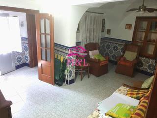 Maison à Valdefuentes. Valdefuentescasa