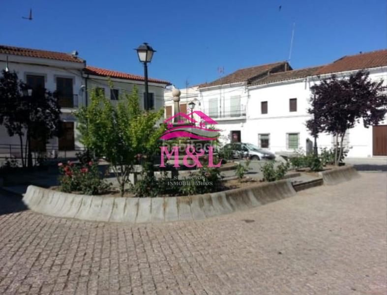 Foto d973cd93-1f39-491d-a1bd-63b461458da0. House in Mirandilla