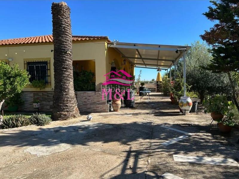 Foto 8a43db52-4463-4e26-be63-024c70cb73da. Mas avec parking dans Oeste Mérida