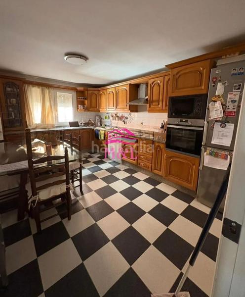 Foto 5636d262-938f-43bb-8612-1bfe39e013ed. Chalet mit heizung parking in Oeste Mérida