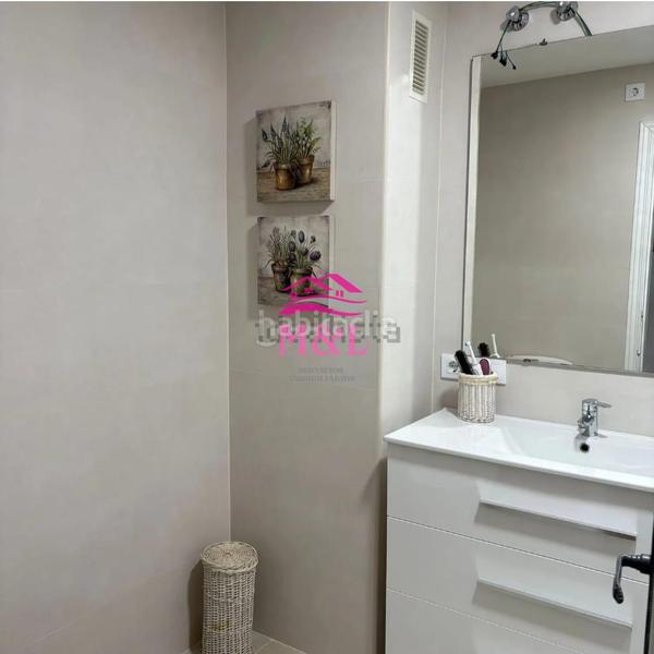 Foto 7a2986a0-7fb4-43ff-aa07-7f5d19297b51. Chalet mit heizung parking in Oeste Mérida