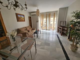 Lloguer Pis  Calle paseo del obispo. Estupendo piso en zona centrica para entrar a vivir