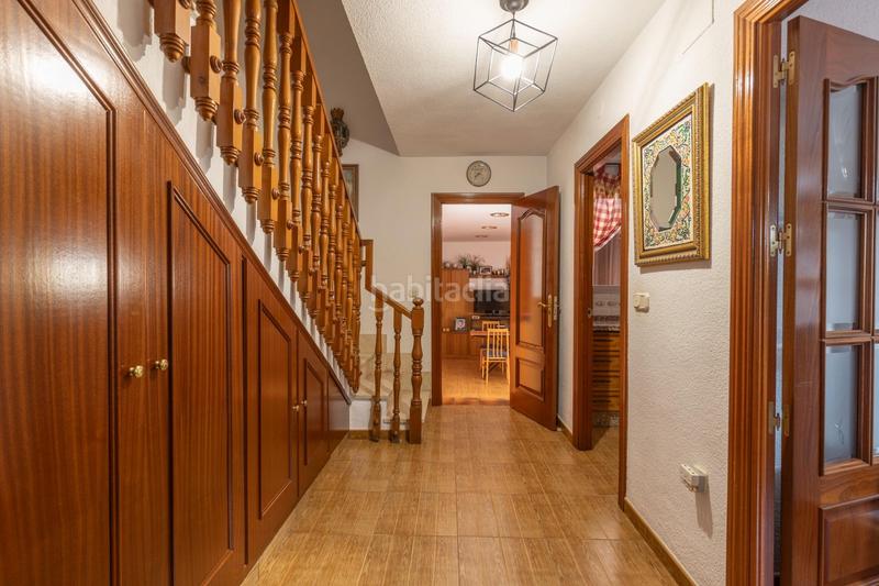 Foto 76ffc146-ee4d-4097-ae5d-fd56953727b4. Casa adosada  luminosa en zona las mimbres, en Maracena