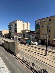 Affitto Appartamento  Avenida blas de otero 10. Piso en alquiler en maracena junto al metro  3 dormitorios y asc