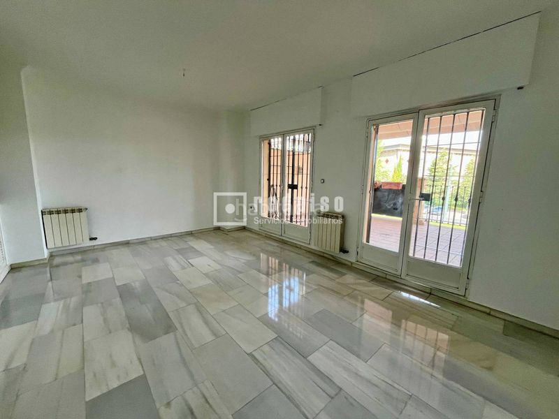 Foto 26a1ca91-ba0f-42b1-83a8-0d4b210756ca. Affitto duplex con riscaldamento in Barrio de Zaidín Granada
