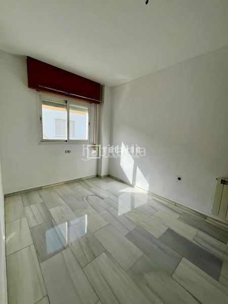 Foto dce53356-1bf2-4ddf-9ffc-34f64f9aeb3d. Affitto duplex con riscaldamento in Barrio de Zaidín Granada
