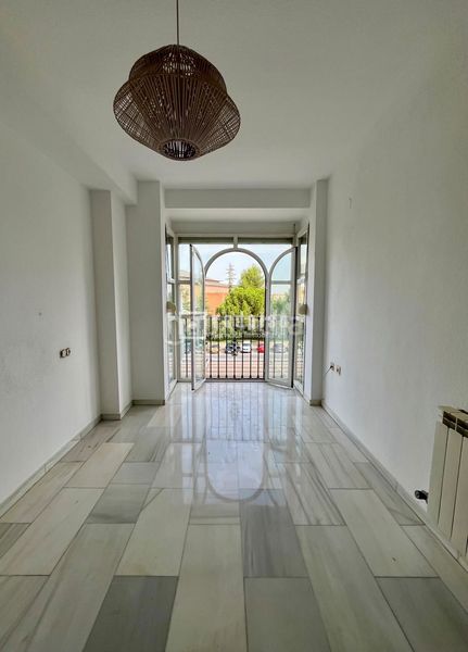 Foto f3a10061-b840-4ae5-852f-8c4f43ed34f7. Affitto duplex con riscaldamento in Barrio de Zaidín Granada