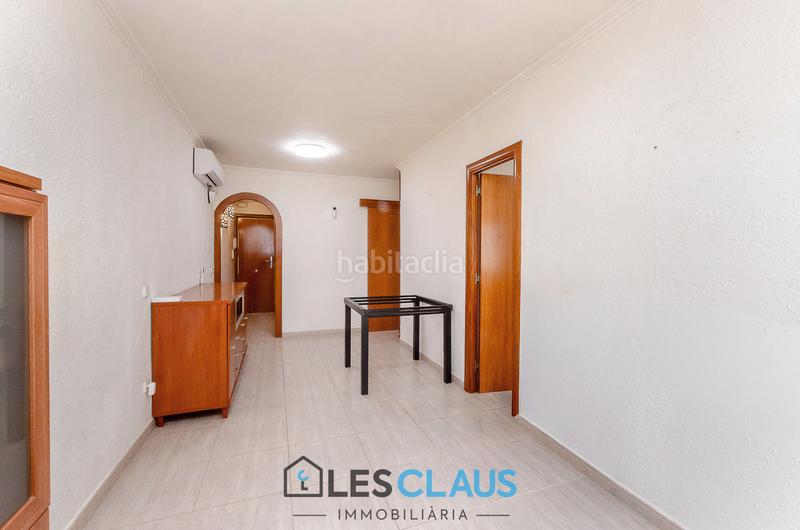 Foto c7d3873f-227e-42e2-a292-e20bca63f80a. Flat in La Torrassa Hospitalet de Llobregat (L´)