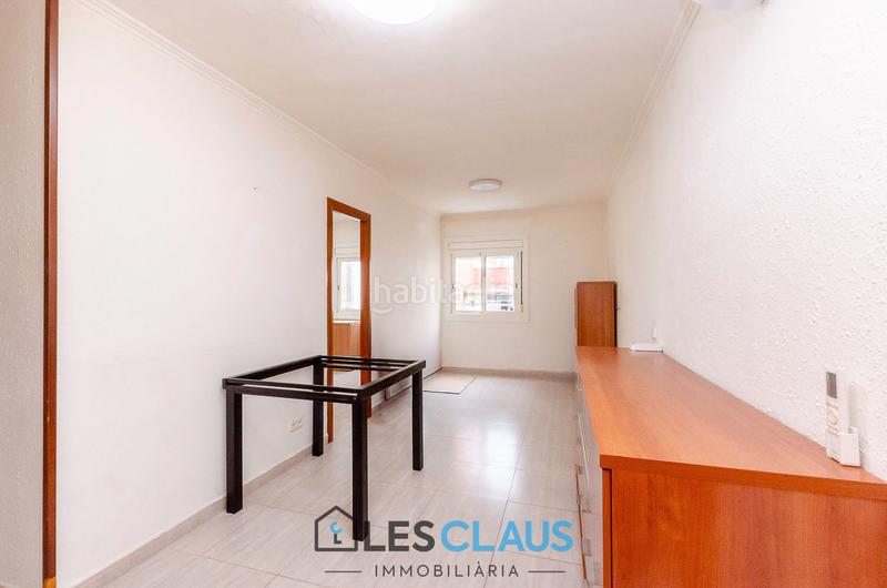 Foto e03a4239-6bda-4fec-86c1-a04fa3def83b. Flat in La Torrassa Hospitalet de Llobregat (L´)