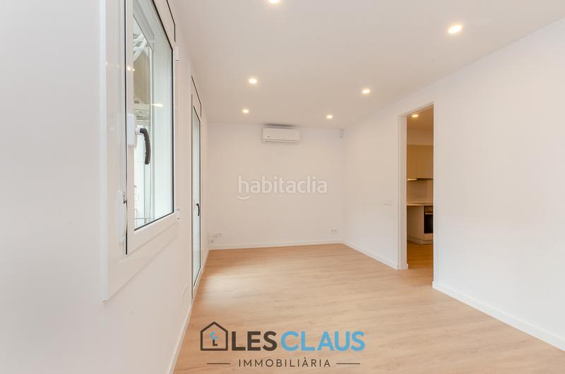 Foto cfe68892-908d-40bd-a289-61288f692243. Etagenwohnung mit heizung in Barri de les Corts Barcelona