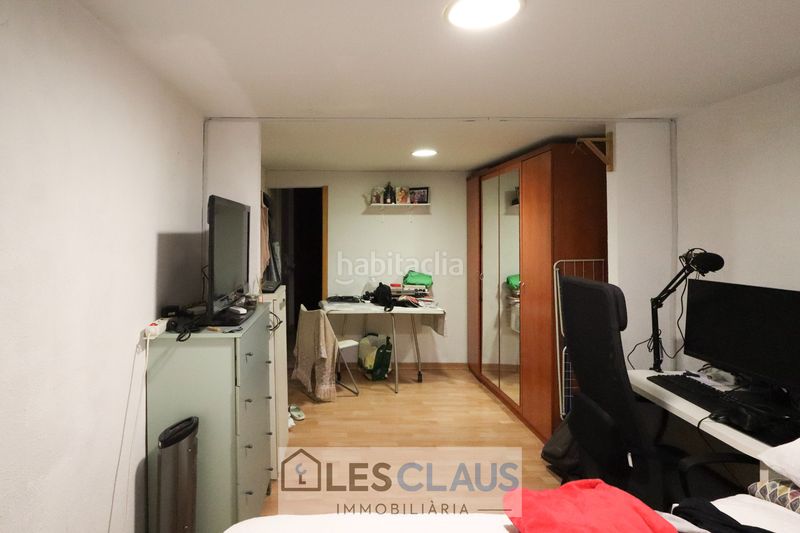 Foto d3ccbd99-486b-4396-8838-ef71195b45d8. Piso en Hostafrancs Barcelona