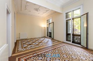 Etagenwohnung  Carrer de balmes