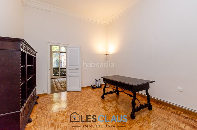 Foto a1fd51e9-2b07-475e-89ff-f63779c7f784. Piso en Dreta de l´Eixample Barcelona
