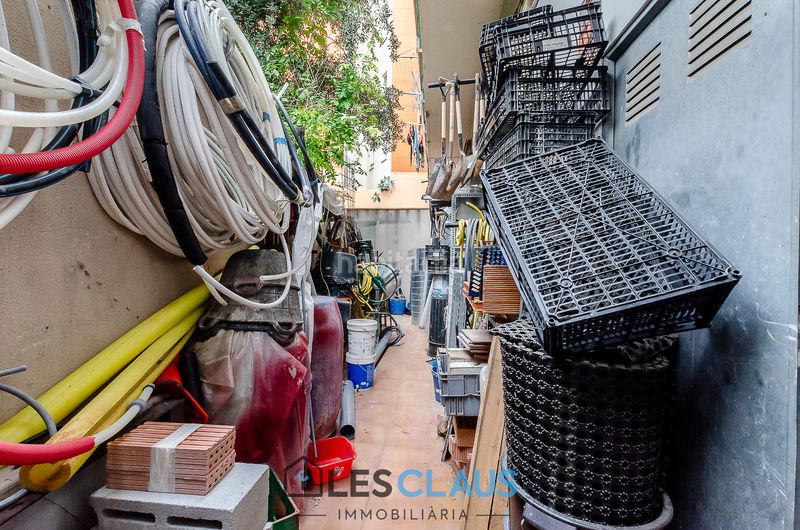 Foto 6c4f5796-fbe5-4beb-b47e-4e3589e9fb8a. Pis a Sants Barcelona