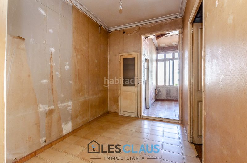 Foto 11eacdf1-429b-4f79-b9af-48c532c921ed. Piso en Hostafrancs Barcelona