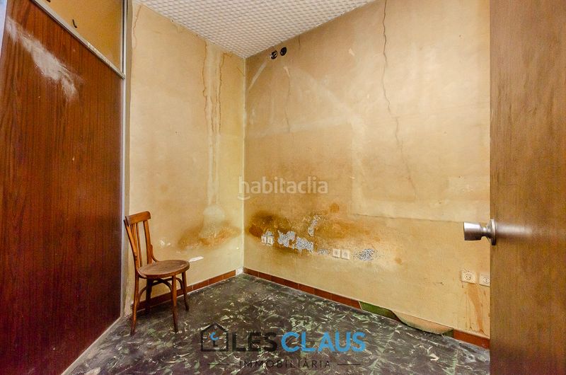 Foto 371a887e-dc54-47e1-9027-a7493ea49779. Piso en Hostafrancs Barcelona