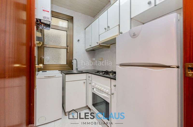 Foto b87b0171-f894-4095-a034-5e6df943a0a6. Pis amb calefacció a Vila de Gràcia Barcelona