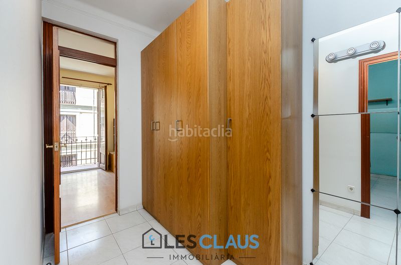 Foto f43a8abb-1df2-4657-9f62-5df4ccc15bc3. Pis amb calefacció a Vila de Gràcia Barcelona