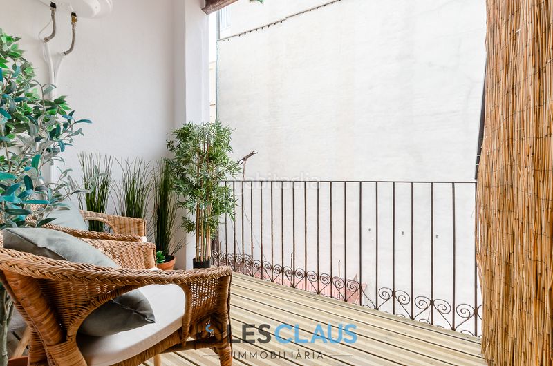Foto d83652bf-7bd5-47f1-b0a7-94e149279e7e. Pis a Raval Barcelona