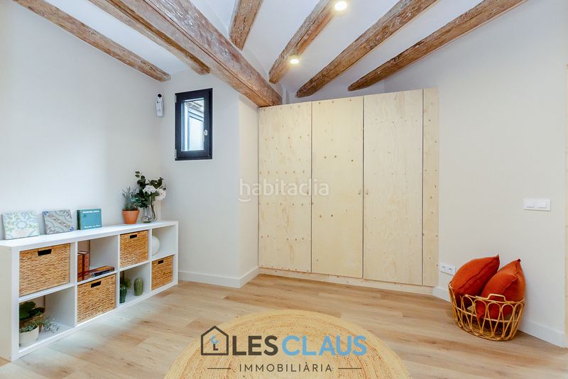 Foto 11c2832b-6953-49a4-8a5d-9fc01ed160fc. Piso en Raval Barcelona