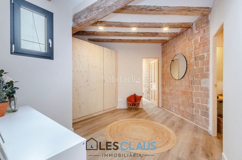 Foto a6207e5c-c5c0-47cf-9396-e6542741823d. Piso en Raval Barcelona