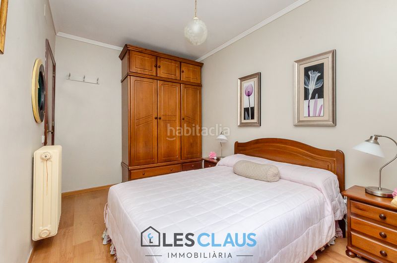 Foto 16b90bf8-b40f-4eba-83c3-0d1aec60295b. Duplex con riscaldamento parcheggio in Sants Barcelona